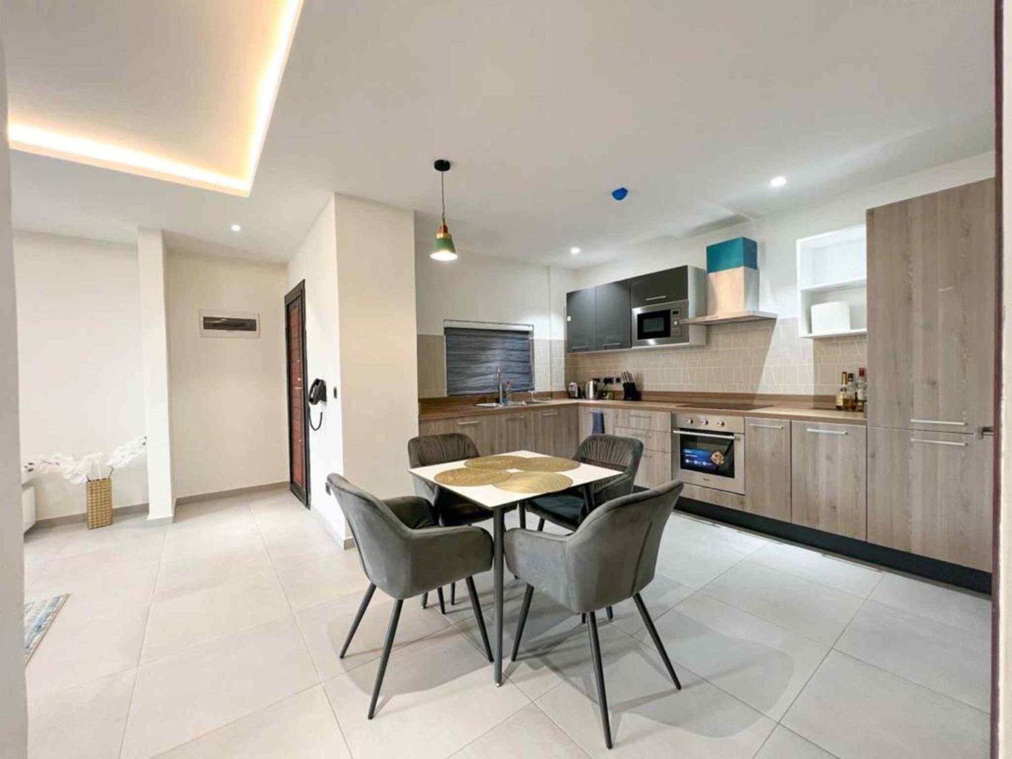 Park Apartments Accra Ngoại thất bức ảnh
